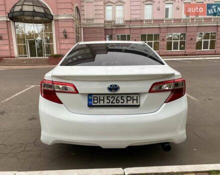 Белый Тойота Камри, объемом двигателя 2.49 л и пробегом 135 тыс. км за 9300 $, фото 6 на Automoto.ua