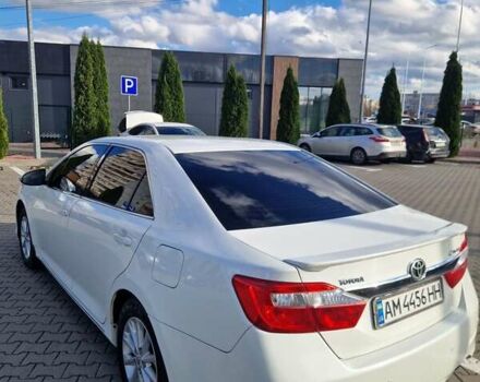 Тойота Камри 2011 в Житомире на Automoto.ua Белый Тойота Камри, объемом двигателя 2.4 л и пробегом 285 тыс. км за 13500 $, фото 6 на Automoto.ua