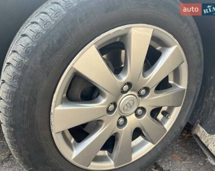 Белый Тойота Камри, объемом двигателя 2.36 л и пробегом 263 тыс. км за 10000 $, фото 15 на Automoto.ua