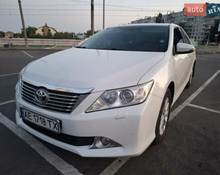 Белый Тойота Камри, объемом двигателя 2.5 л и пробегом 243 тыс. км за 13500 $, фото 47 на Automoto.ua