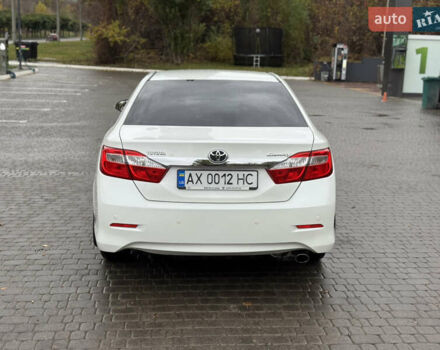 Белый Тойота Камри, объемом двигателя 2.5 л и пробегом 152 тыс. км за 12700 $, фото 8 на Automoto.ua