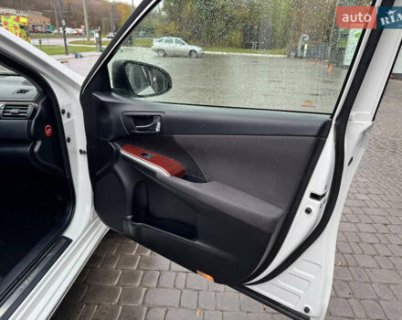 Белый Тойота Камри, объемом двигателя 2.5 л и пробегом 152 тыс. км за 12700 $, фото 22 на Automoto.ua