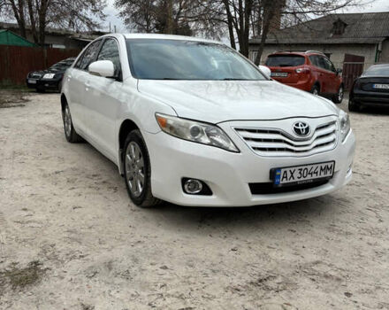Білий Тойота Камрі, об'ємом двигуна 2.36 л та пробігом 264 тис. км за 7500 $, фото 5 на Automoto.ua