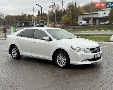 Белый Тойота Камри, объемом двигателя 2.5 л и пробегом 152 тыс. км за 12700 $, фото 10 на Automoto.ua