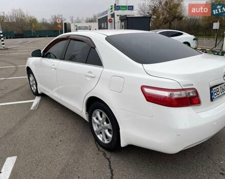 Белый Тойота Камри, объемом двигателя 2.36 л и пробегом 83 тыс. км за 13850 $, фото 4 на Automoto.ua