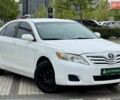 Белый Тойота Камри, объемом двигателя 2.49 л и пробегом 220 тыс. км за 11600 $, фото 1 на Automoto.ua