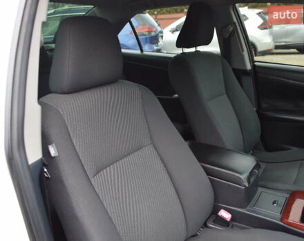 Белый Тойота Камри, объемом двигателя 2.5 л и пробегом 242 тыс. км за 13700 $, фото 16 на Automoto.ua