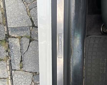 Белый Тойота Камри, объемом двигателя 2.36 л и пробегом 210 тыс. км за 12100 $, фото 16 на Automoto.ua
