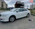 Белый Тойота Камри, объемом двигателя 2.49 л и пробегом 185 тыс. км за 13500 $, фото 2 на Automoto.ua
