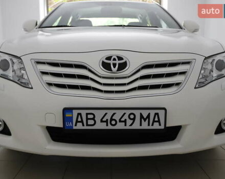 Белый Тойота Камри, объемом двигателя 2.36 л и пробегом 18 тыс. км за 17500 $, фото 12 на Automoto.ua