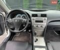 Белый Тойота Камри, объемом двигателя 2.49 л и пробегом 207 тыс. км за 8999 $, фото 16 на Automoto.ua