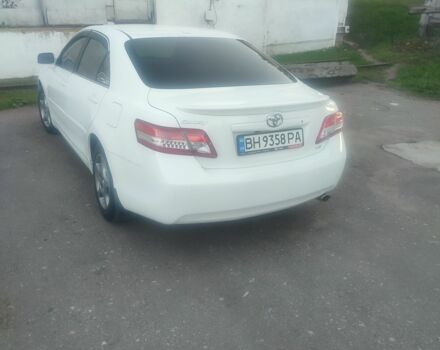 Белый Тойота Камри, объемом двигателя 2.5 л и пробегом 201 тыс. км за 10500 $, фото 4 на Automoto.ua