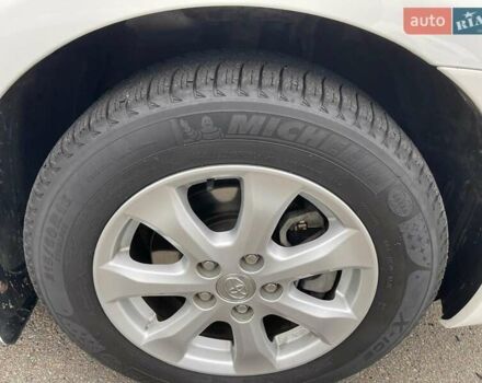 Белый Тойота Камри, объемом двигателя 2.36 л и пробегом 83 тыс. км за 13850 $, фото 6 на Automoto.ua