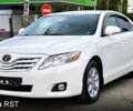 Білий Тойота Камрі, об'ємом двигуна 2.4 л та пробігом 163 тис. км за 8800 $, фото 1 на Automoto.ua