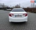 Белый Тойота Камри, объемом двигателя 2.49 л и пробегом 174 тыс. км за 9700 $, фото 3 на Automoto.ua