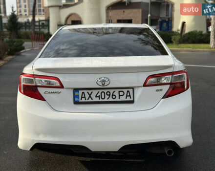 Белый Тойота Камри, объемом двигателя 2.5 л и пробегом 180 тыс. км за 10999 $, фото 10 на Automoto.ua