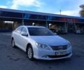 Белый Тойота Камри, объемом двигателя 2.5 л и пробегом 195 тыс. км за 11800 $, фото 1 на Automoto.ua