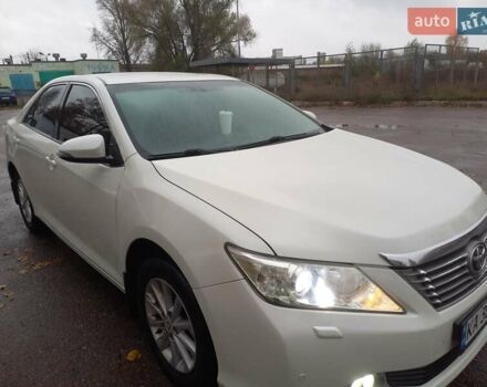 Білий Тойота Камрі, об'ємом двигуна 2.5 л та пробігом 280 тис. км за 12000 $, фото 4 на Automoto.ua