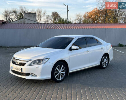 Тойота Камри 2012 в Козельщине на Automoto.ua Белый Тойота Камри, объемом двигателя 2.5 л и пробегом 182 тыс. км за 14000 $, фото 5 на Automoto.ua