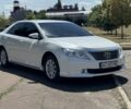Белый Тойота Камри, объемом двигателя 2.5 л и пробегом 188 тыс. км за 11500 $, фото 2 на Automoto.ua