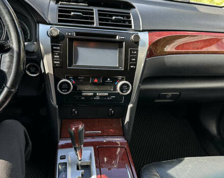 Белый Тойота Камри, объемом двигателя 2.5 л и пробегом 262 тыс. км за 13500 $, фото 6 на Automoto.ua