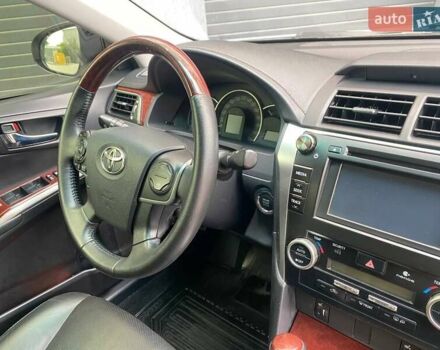 Белый Тойота Камри, объемом двигателя 2.5 л и пробегом 220 тыс. км за 15450 $, фото 43 на Automoto.ua
