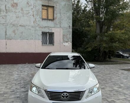 Білий Тойота Камрі, об'ємом двигуна 2.5 л та пробігом 185 тис. км за 14000 $, фото 2 на Automoto.ua