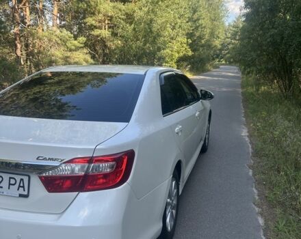 Белый Тойота Камри, объемом двигателя 2.5 л и пробегом 184 тыс. км за 12000 $, фото 9 на Automoto.ua