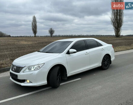 Белый Тойота Камри, объемом двигателя 2.5 л и пробегом 198 тыс. км за 13500 $, фото 10 на Automoto.ua