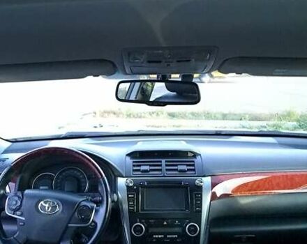 Белый Тойота Камри, объемом двигателя 2.5 л и пробегом 195 тыс. км за 11800 $, фото 5 на Automoto.ua