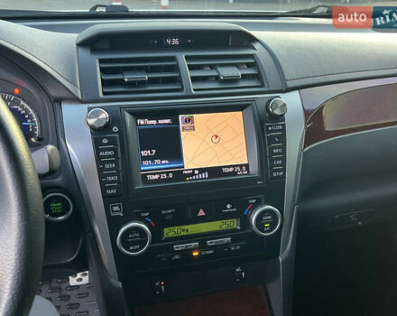 Тойота Камри 2012 в Козельщине на Automoto.ua Белый Тойота Камри, объемом двигателя 2.5 л и пробегом 182 тыс. км за 14000 $, фото 63 на Automoto.ua