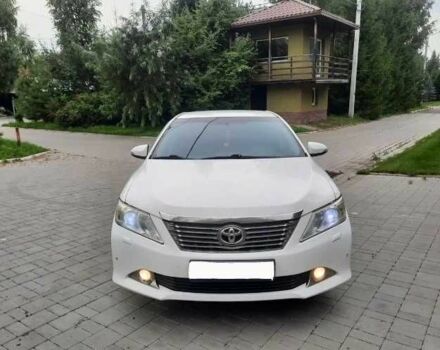 Белый Тойота Камри, объемом двигателя 2.5 л и пробегом 114 тыс. км за 6300 $, фото 7 на Automoto.ua