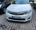 Белый Тойота Камри, объемом двигателя 2.49 л и пробегом 250 тыс. км за 12500 $, фото 1 на Automoto.ua
