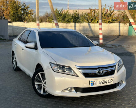 Тойота Камри 2012 в Козельщине на Automoto.ua Белый Тойота Камри, объемом двигателя 2.5 л и пробегом 182 тыс. км за 14000 $, фото 2 на Automoto.ua