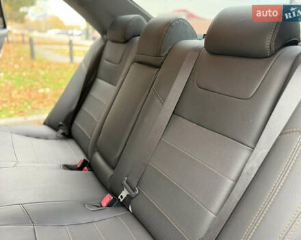 Белый Тойота Камри, объемом двигателя 2.49 л и пробегом 106 тыс. км за 12700 $, фото 17 на Automoto.ua