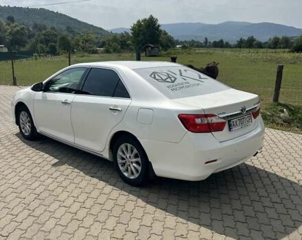 Білий Тойота Камрі, об'ємом двигуна 2.5 л та пробігом 370 тис. км за 12500 $, фото 2 на Automoto.ua