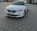 Белый Тойота Камри, объемом двигателя 2.5 л и пробегом 285 тыс. км за 13700 $, фото 1 на Automoto.ua