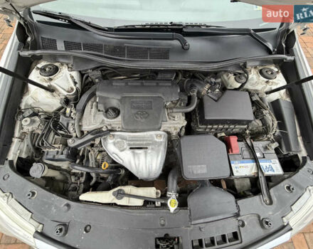 Белый Тойота Камри, объемом двигателя 2.5 л и пробегом 277 тыс. км за 10700 $, фото 10 на Automoto.ua