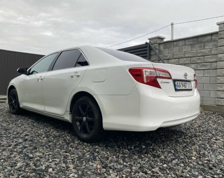 Білий Тойота Камрі, об'ємом двигуна 2.5 л та пробігом 230 тис. км за 10000 $, фото 2 на Automoto.ua