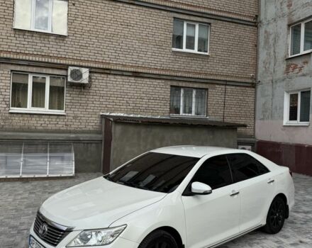 Білий Тойота Камрі, об'ємом двигуна 2.5 л та пробігом 185 тис. км за 14000 $, фото 17 на Automoto.ua