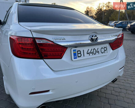 Тойота Камри 2012 в Козельщине на Automoto.ua Белый Тойота Камри, объемом двигателя 2.5 л и пробегом 182 тыс. км за 14000 $, фото 38 на Automoto.ua