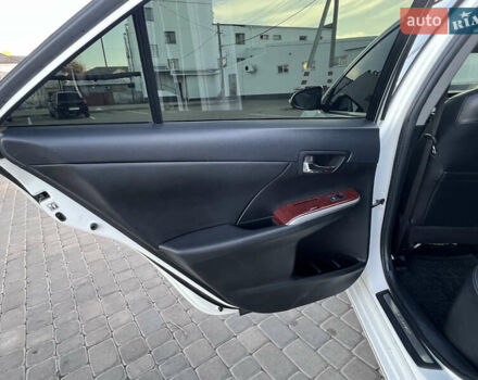 Тойота Камри 2012 в Козельщине на Automoto.ua Белый Тойота Камри, объемом двигателя 2.5 л и пробегом 182 тыс. км за 14000 $, фото 72 на Automoto.ua