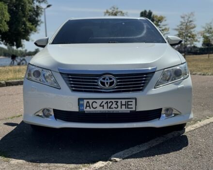Белый Тойота Камри, объемом двигателя 2.5 л и пробегом 188 тыс. км за 11500 $, фото 1 на Automoto.ua