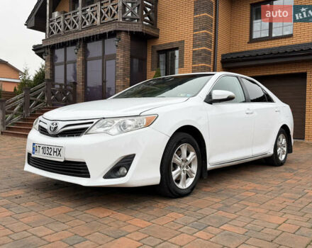Белый Тойота Камри, объемом двигателя 2.5 л и пробегом 277 тыс. км за 10700 $, фото 8 на Automoto.ua