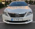 Белый Тойота Камри, объемом двигателя 2.49 л и пробегом 155 тыс. км за 12200 $, фото 1 на Automoto.ua