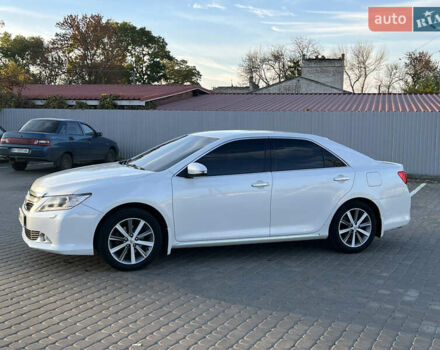 Тойота Камри 2012 в Козельщине на Automoto.ua Белый Тойота Камри, объемом двигателя 2.5 л и пробегом 182 тыс. км за 14000 $, фото 6 на Automoto.ua