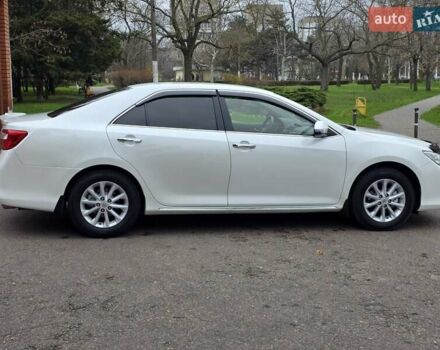 Белый Тойота Камри, объемом двигателя 2.49 л и пробегом 158 тыс. км за 13999 $, фото 3 на Automoto.ua