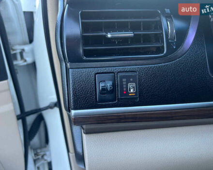 Белый Тойота Камри, объемом двигателя 2.5 л и пробегом 170 тыс. км за 11200 $, фото 13 на Automoto.ua