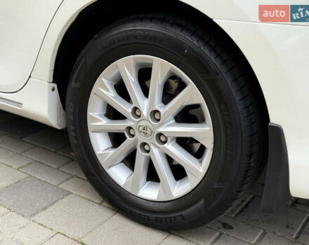 Белый Тойота Камри, объемом двигателя 2.49 л и пробегом 106 тыс. км за 12700 $, фото 10 на Automoto.ua