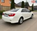 Белый Тойота Камри, объемом двигателя 2.49 л и пробегом 235 тыс. км за 12500 $, фото 4 на Automoto.ua